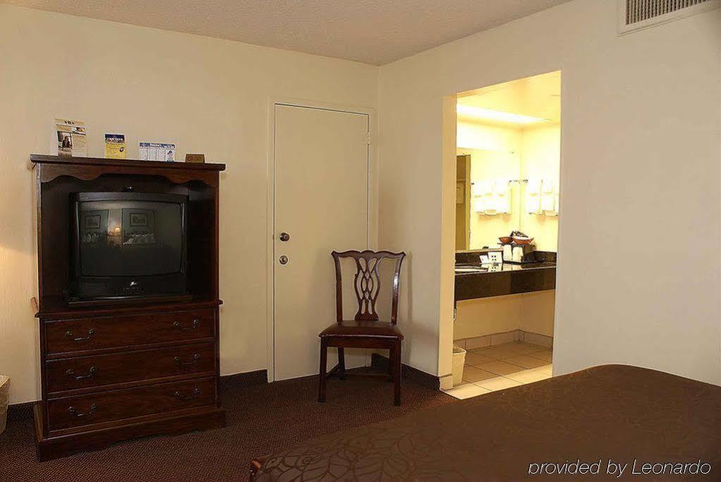 Best Western Inn Of Del Rio Bagian luar foto