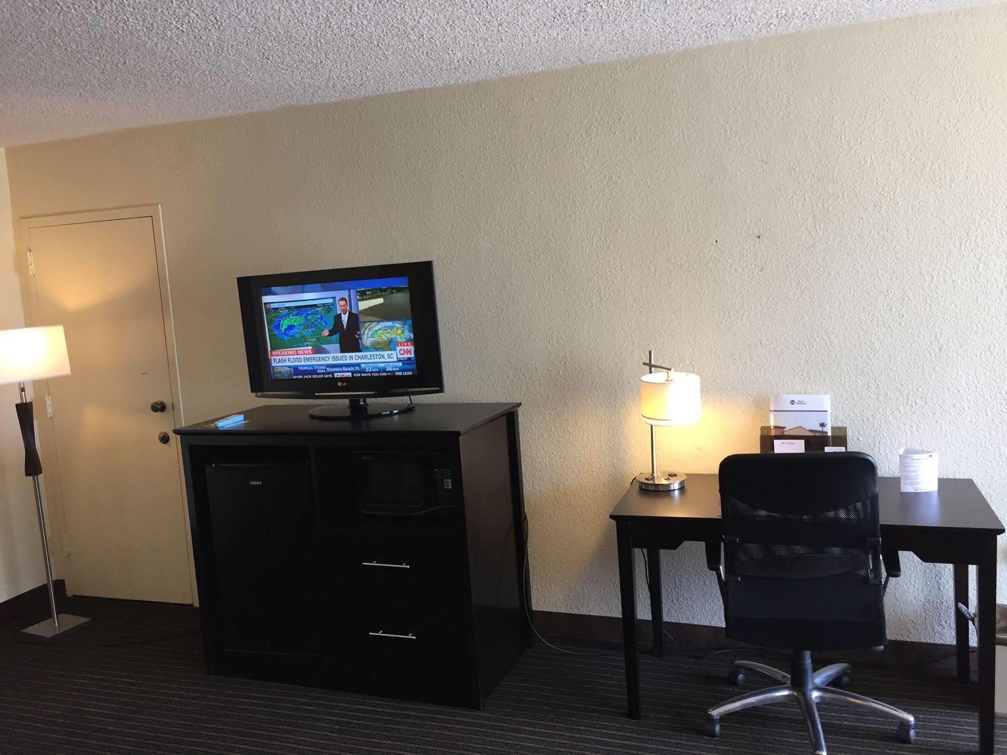 Best Western Inn Of Del Rio Bagian luar foto